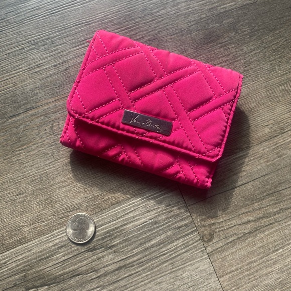 Vera Bradley Fuchsia Quilted Wallet - Picture 1 of 3